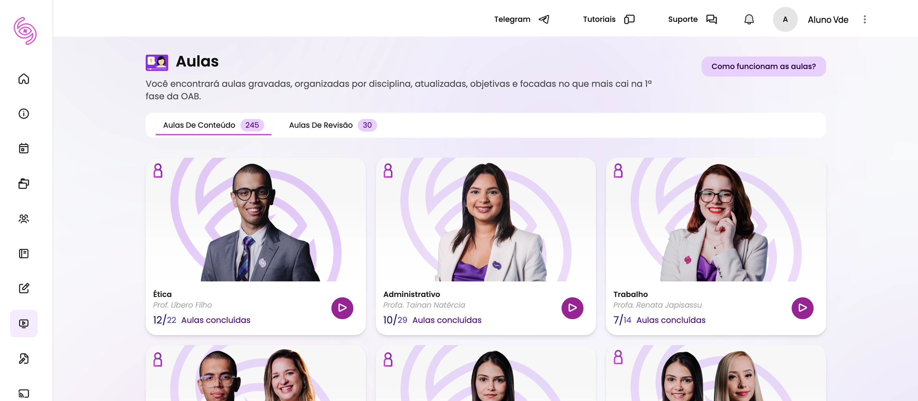 Videoaulas gravadas e objetivas para complementar os estudos e ajudar nas matérias mais difíceis.
